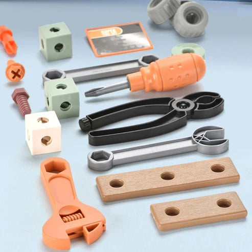 Builder play set for little handymen