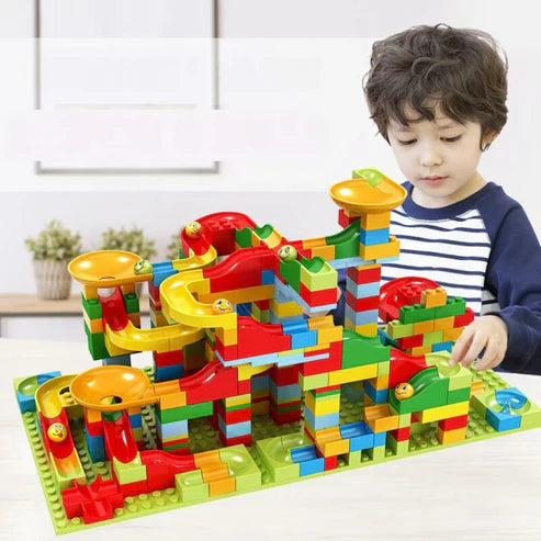 Building blocks marble run
